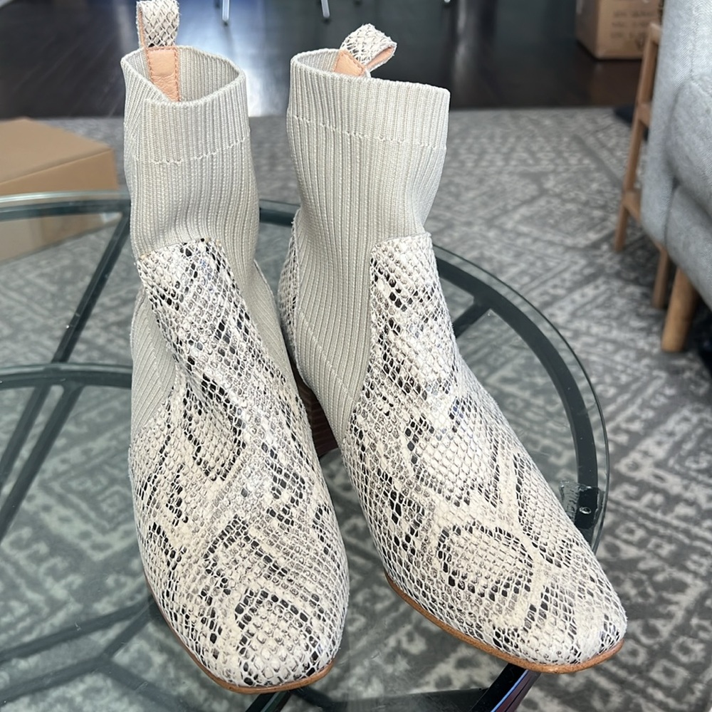 Python Booties Size 6.5 New - image 2